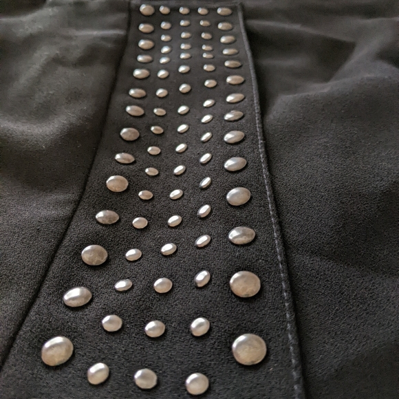 Guess Skirt - Picture 2 of 3